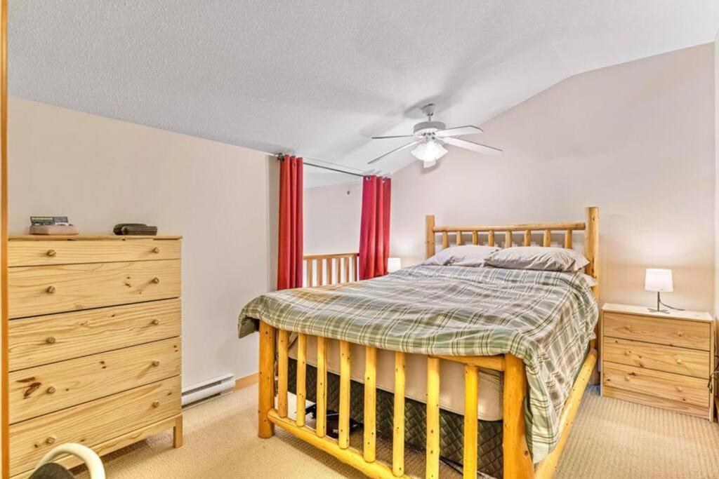 Canmore Mountain View Loft Apartment Heated Outdoor Pool Exterior foto